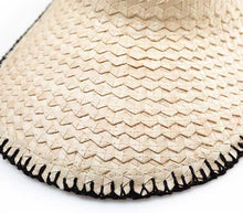 Load image into Gallery viewer, Playa Crochet Straw Visor