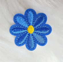 Load image into Gallery viewer, Daisy Small Flower Embroidery Iron On Patch