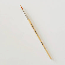 Load image into Gallery viewer, Watercolor paintbrush set of five wood brushes