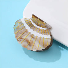 Load image into Gallery viewer, Marbled Seashell Hair Claw Clip | 40H1047