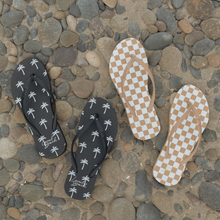 Load image into Gallery viewer, Women's Classics Flip Flop Palms