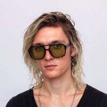Load image into Gallery viewer, Diplomat - Retro Aviator Sunglasses for Women & Men