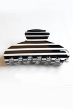 Load image into Gallery viewer, JUMBO STRIPE PLAID OVAL HAIR CLAW CLIPS | 40H1020