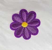 Load image into Gallery viewer, Daisy Small Flower Embroidery Iron On Patch