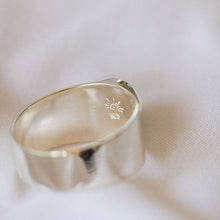 Load image into Gallery viewer, Blue Bold Sea Glass Band (Handmade)