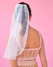 Load image into Gallery viewer, Pearl Bridal Veil, Bachelorette Party Accessory