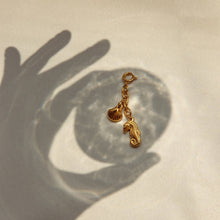 Load image into Gallery viewer, STAINLESS STEEL BIKINI PENDANT JEWELRY ACCESSORIES_CWMM4677
