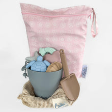 Load image into Gallery viewer, Hudson Silicone Beach Toy Set