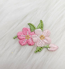 Load image into Gallery viewer, Small Pink Lilly Daisy Dogwood Flower Embroidery Iron On Patch
