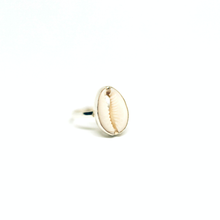 Load image into Gallery viewer, Shell Ring (Handmade)
