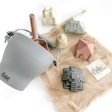 Load image into Gallery viewer, Ellie Silicone Beach Toy Set
