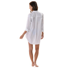 Load image into Gallery viewer, Lotus &amp; Luna Boyfriend Button Up - White
