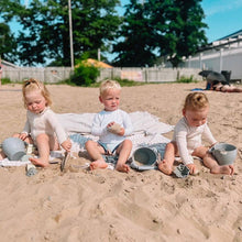 Load image into Gallery viewer, Ellie Silicone Beach Toy Set
