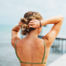 Load image into Gallery viewer, "Roxy Coastal Drift" Black and Neutral Beachy Vibe Hair Tie Bracelets
