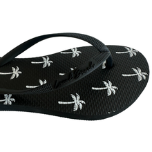 Load image into Gallery viewer, Women's Classics Flip Flop Palms

