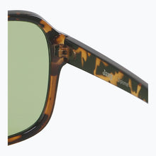 Load image into Gallery viewer, Diplomat - Retro Aviator Sunglasses for Women &amp; Men

